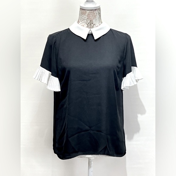 CECE Black‎ and white flutter sleeve top size S - Picture 4 of 14
